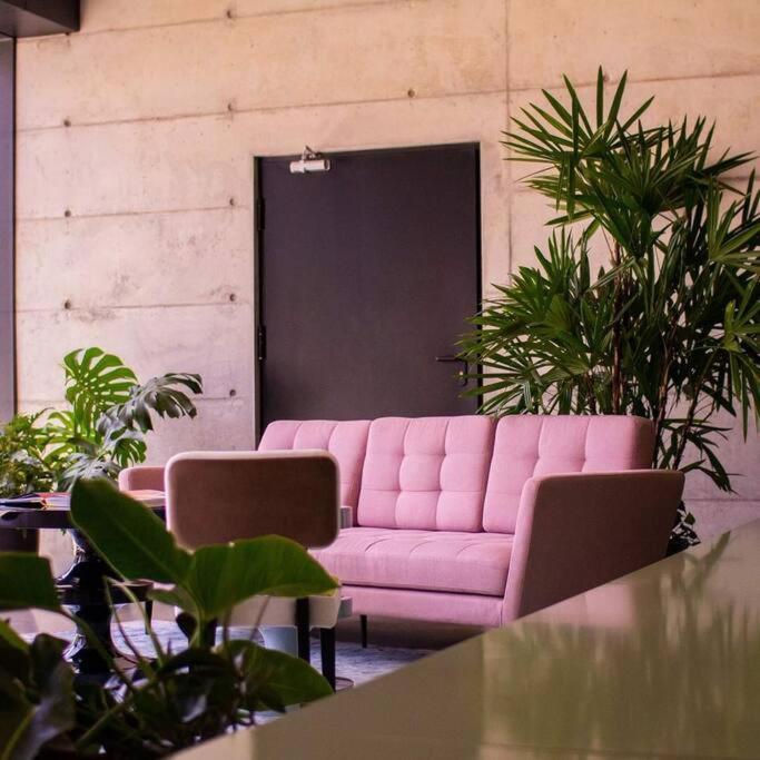 Cosmopolitan Apt 1407, 5 Star Facilities, 15M Sjo Airport, Parking, Pool, Gym 산호세 외부 사진