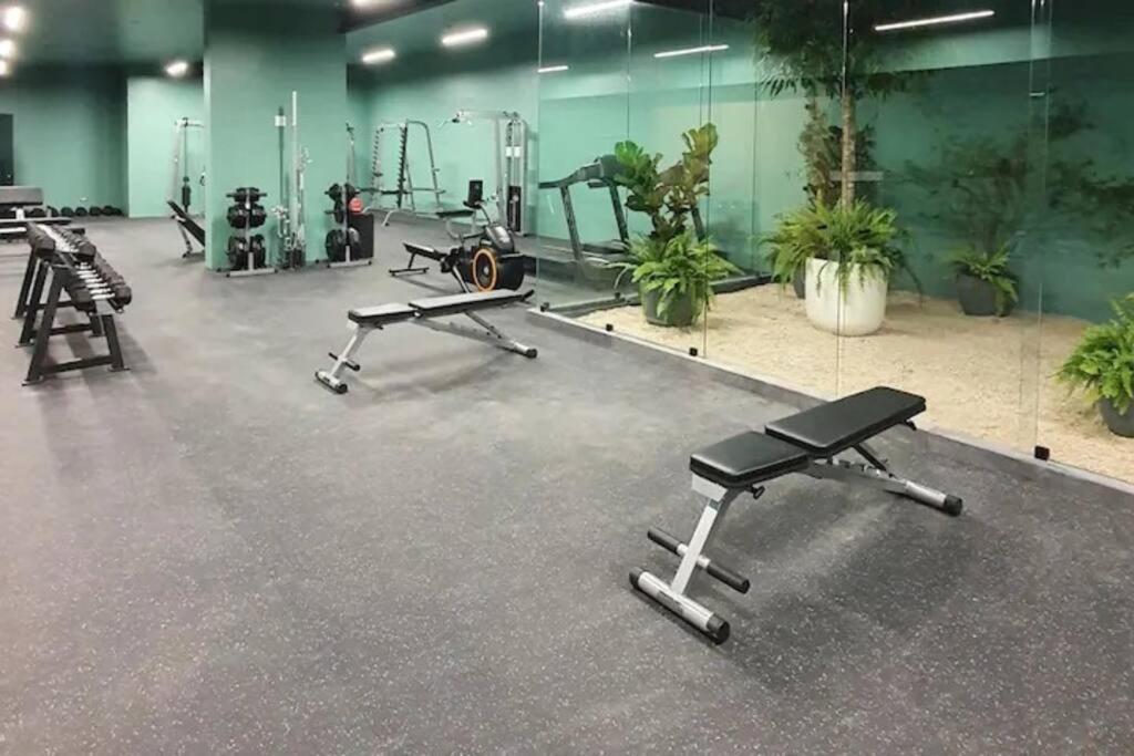 Cosmopolitan Apt 1407, 5 Star Facilities, 15M Sjo Airport, Parking, Pool, Gym 산호세 외부 사진